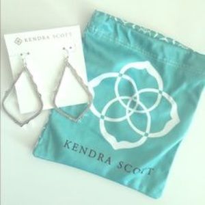 Kendra Scott Sophee drop earrings in silver